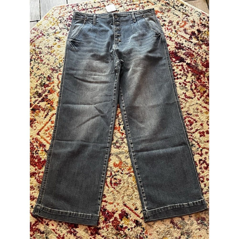 KanCan Wide Leg Jeans